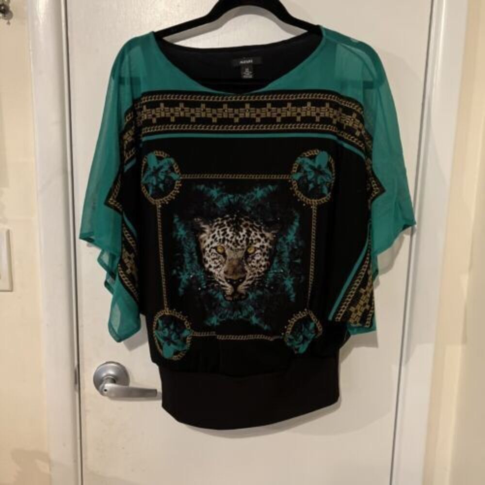 Alfani Woman Green and Black Leopard Short Sleeved Blouse Size XS